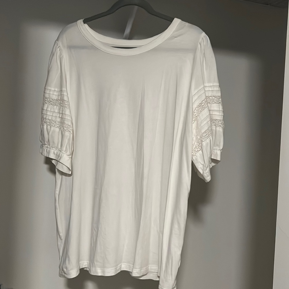 Ava & Viv 1X White Top